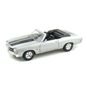  1971 Chevy Chevelle SS454 Convertible 1/25   Silver Toys 