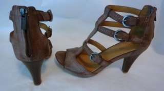 Kenneth Cole Reaction I DONT MIND Strappy Zip Sandal Womens Shoe Size 