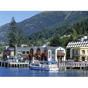 The Waterfront, Queenstown, Lake Wakatipu, Otago, South Island, New 