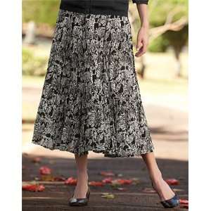  gives this floral skirt a swingy sweep that sways with you as you 