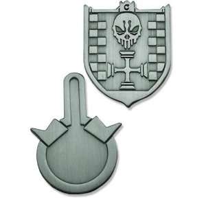    Mar Team Crossguard Chest Piece Pin Set GE 7418 Toys & Games
