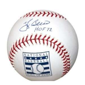  Yogi Berra Signed Baseball   HOF IRONCLAD &   Autographed 