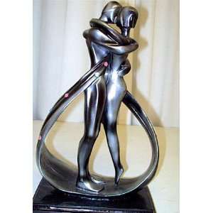 Long Kiss Goodnight Kissing Couple Statue Lovers 