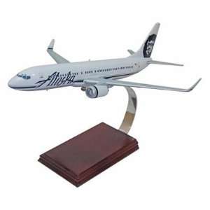  B737 800 Alaska with winglets Toys & Games