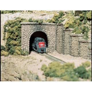 Woodland Scenics HO Single Tunnel Portal, Random Stone WOOC1255  