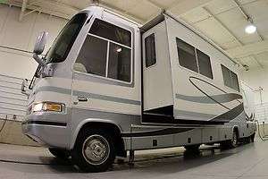 WOW MUST SEE 2000 DAMON INTRUDER CLASS A RV LOW MILES 2 SLIDES FORD 