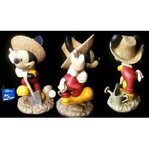  Garden Mickey Mouse with Shovel & Watering Can Everything 