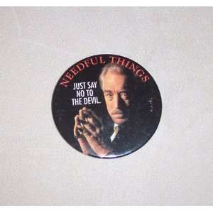  NEEDFUL THINGS STEPHEN KING PROMOTIONAL MOVIE BUTTON 