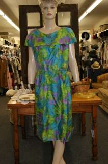 Vintage Dress   1960s Silk Floral Dress Size XL  