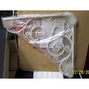  Decorative White Corner Brackets 18