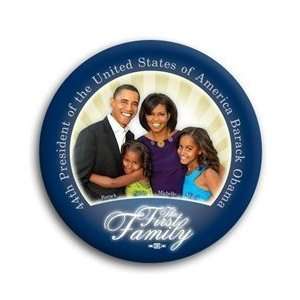   SPECIAL SOUVENIER 44th President First Family Obama Photo Button   9