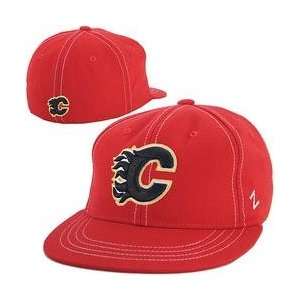 Zephyr Calgary Flames Threat Fitted Hat   Calgary Flames 7 3/8  