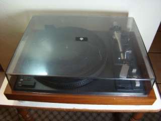 Hi, you are looking at a Vintage Kenwood KP 5022 Turntable FRESH TUNE 