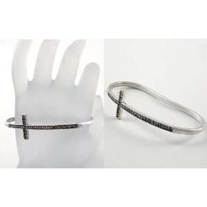  Cross Bracelet Over the Mid Hand Style Crystal Bracelet 