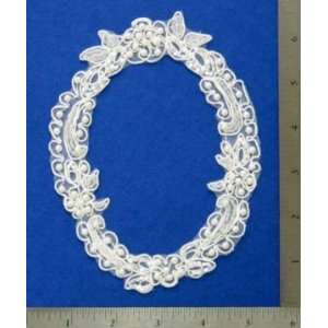  Bridal Pearl Oval Frame Applique
