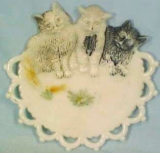 Adorable Vintage THREE LITTLE KITTENS HAND PAINTED MILK GLASS PLATE 