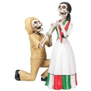    Figurine   Day of the Dead Courting Skulls 