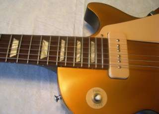 Gibson Les Paul Gold Top 60s Tribute Electric Guitar  
