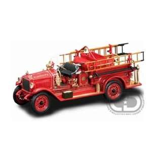  1923 Maxim C 2 Fire Truck 1/24 Red Toys & Games