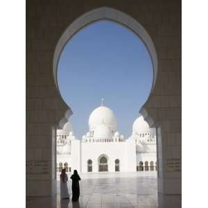 Sheikh Zayed Grand Mosque, the Biggest Mosque in the U.A.E., Abu Dhabi 