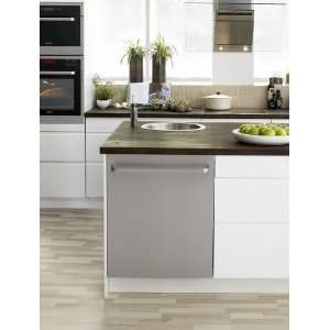  Integrated Dishwasher with 6 Wash Programs, 8 Temperature Settings 