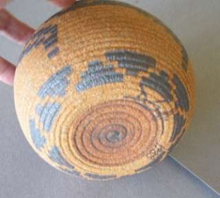 Wonderful David Salk ceramic pot with Cahuilla and Luiseno rattlesnake 