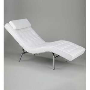 White Leather Lounge Chair   Valencia 