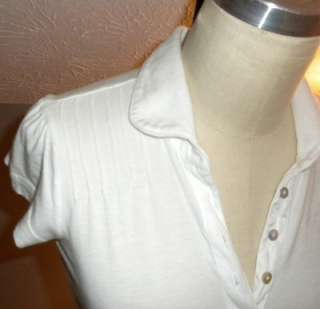 JUICY COUTURE WHITE TOP/ABERCROMBIE KHAKI CROPPED PANTS  