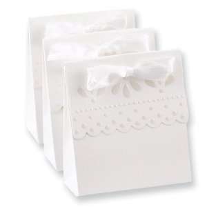  White Scalloped Favor (package of 25) Boxes Jewelry
