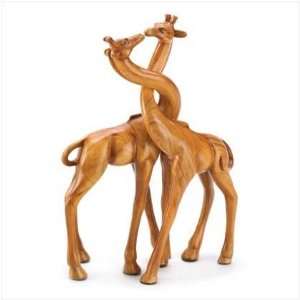  Romantic Giraffe Figurines   Set of 2