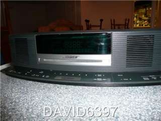 BOSE WAVE MUSIC SYSTEM AM/FM/CD PLAYER W/CONTROL TRAY AND AUX IN DK 