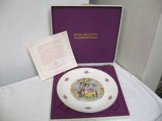 1978 Royal Doulton VALENTINES DAY Plate Decorative Box  