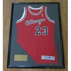 Autographed Michael Jordan Uniform   ROOKIE LE 13 50 UDA   Autographed 