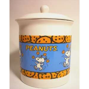  Peanuts Snoopy Chocolate Chip Cookie Jar 