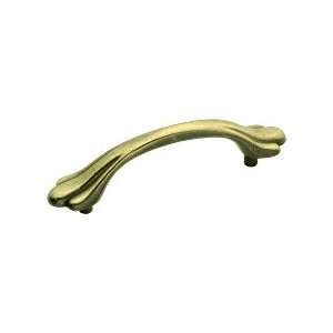     Traditional Handle, Centers 3, Windsor Antique,