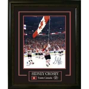 Sidney Crosby Signed 16 x 20 Etched Mat Canada Carrying 