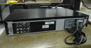 JVC HR XVC11B DVD/VCR Combo Player (Black)  