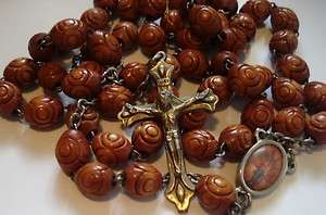 ANTIQUE VINTAGE 59 CARVED WOOD BEADS PRIEST CENTERPIECE ROSARY  