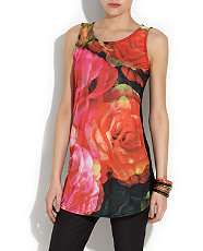   (Red) Red Label Photographic Rose Print Vest  258699269  New Look