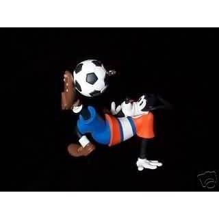 QXD4123 Goofy Soccer Star Mickey & Co 1998 Disney Hallmark Keepsake 