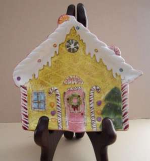 Laurie Gates Holiday Treats House Shaped Pink Door Wreath Dessert 