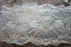 WHITE Metallic Silver galloon stretch lace 6 wide  