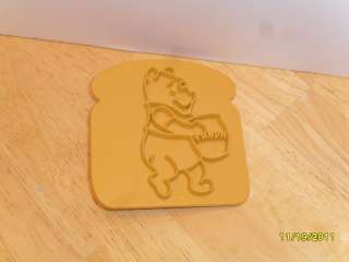   TOAST MARKER PRESS MOLD CUTTER COOKIE KITCHEN HUNNY TIGGER TOY  