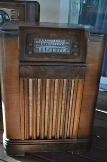 Vintage PHILCO console tube RADIO RECORD PLAYER  