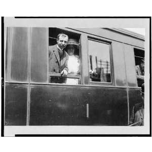  Louis Bleriot,wife,train,return from Calais to Paris