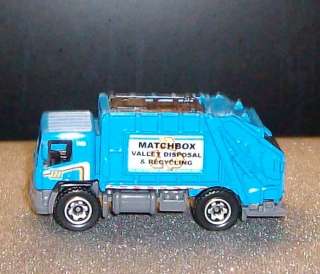   WHEELS & FLYS MATCHBOX 2008 VALLEY DISPOSAL & RECYCLING GARBAGE TRUCK