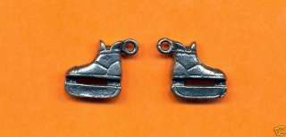 20 wholesale lead free pewter hockey skate charms 1097  