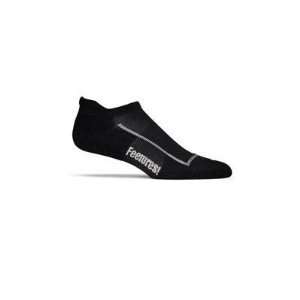  Feetures Original No Show Sock with Tab   Black Sports 