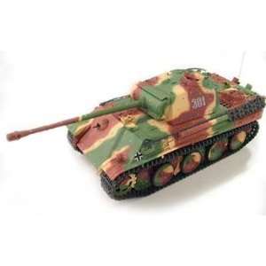    Tamiya   1/16 German Panther Tank Kit (R/C Cars) Toys & Games