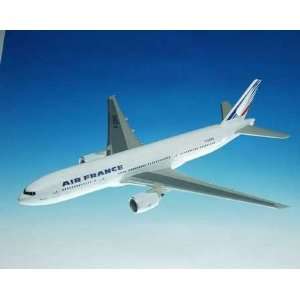    Air France B777 200 1/100 scale Aircraft Replica Toys & Games